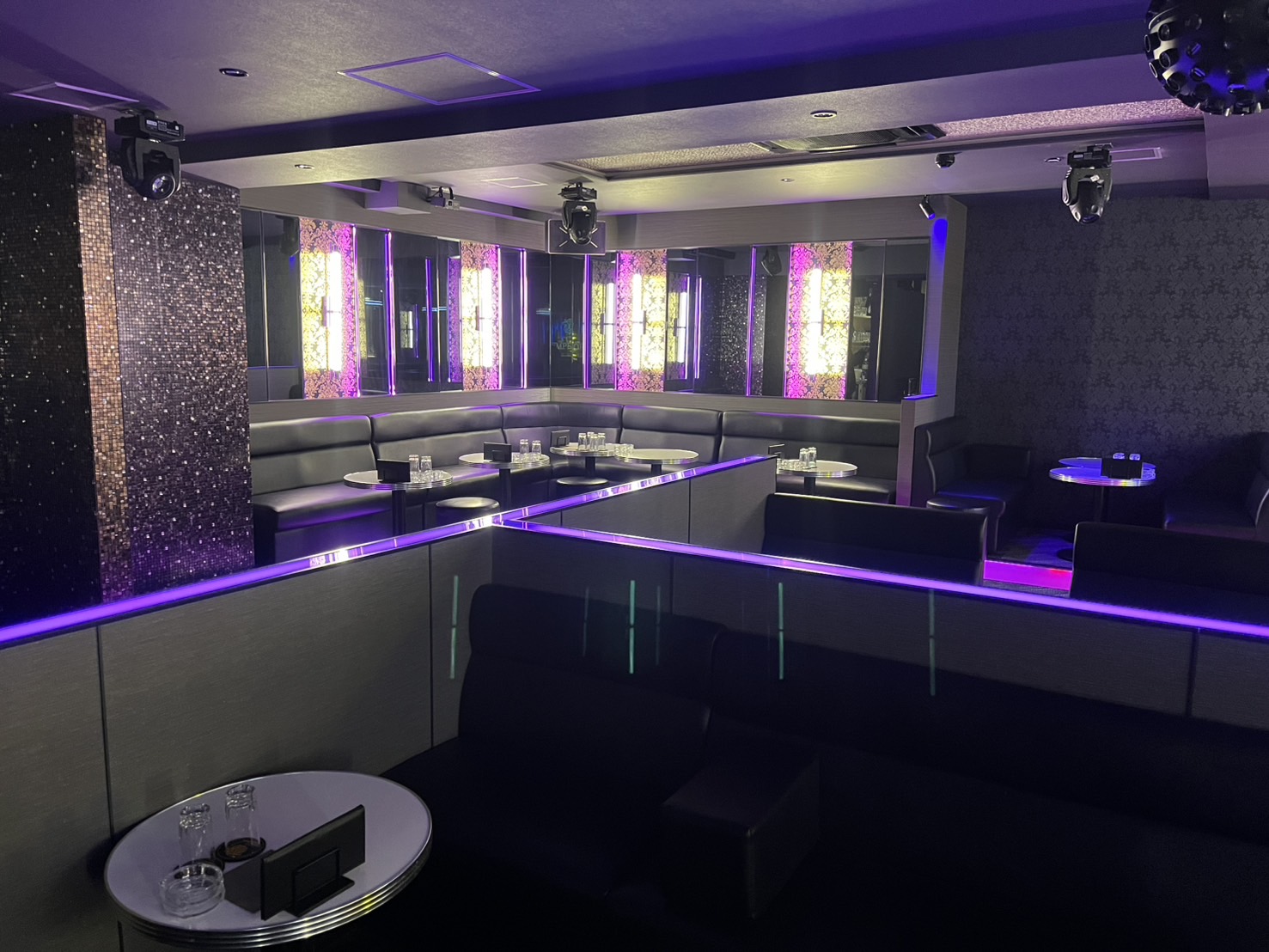 高松 ホスト CLUB EMPEROR店内2