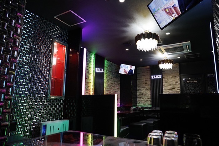 高松 ホスト EST店内3