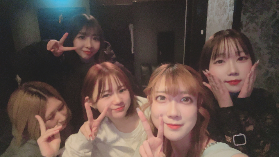 営業後のこのワチャワチャ加減がだーいすきなんです(*´︶`*)ﾉ