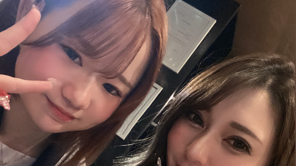 " 需要と供給が合ってない😑🖐🏻今年も制服着させてくれてありがとう👨🏻‍🦲🧑🏻‍🦲 "