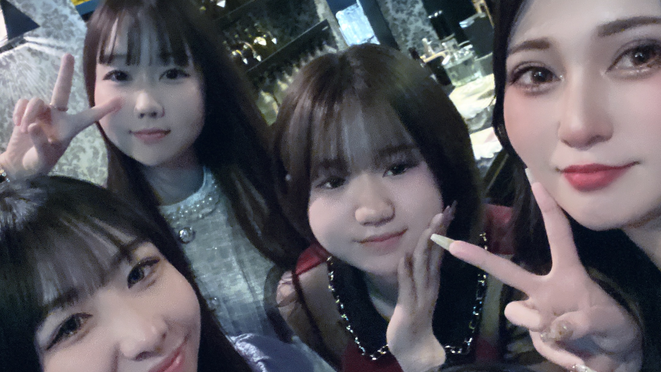 " ごめんなさい▶︎ここに5人は入らなかった😭写真の下にまりさん居ます(笑) "