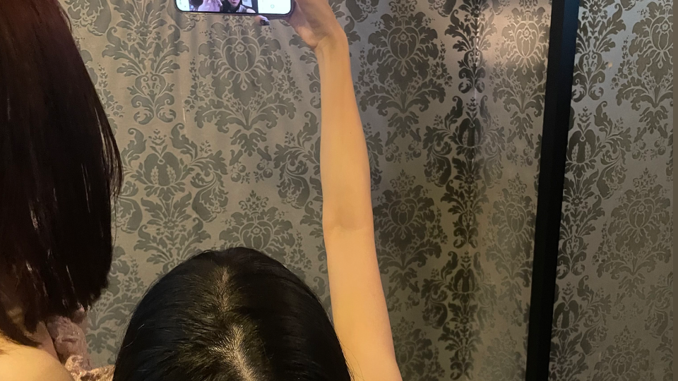 これなんの写真🫨まりさんの腕長すぎて思わずパシャリΣp📷ω･´)