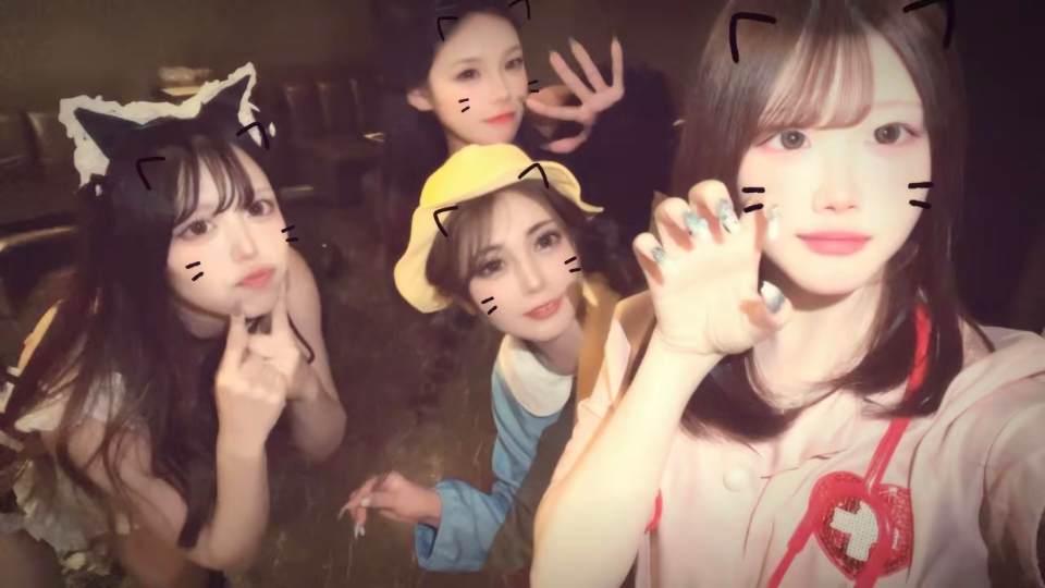 ハロウィン1日目はナースでしたん💉咳をしてるナース🤷🏻‍♀️🤷🏻‍♀️🤷🏻‍♀️