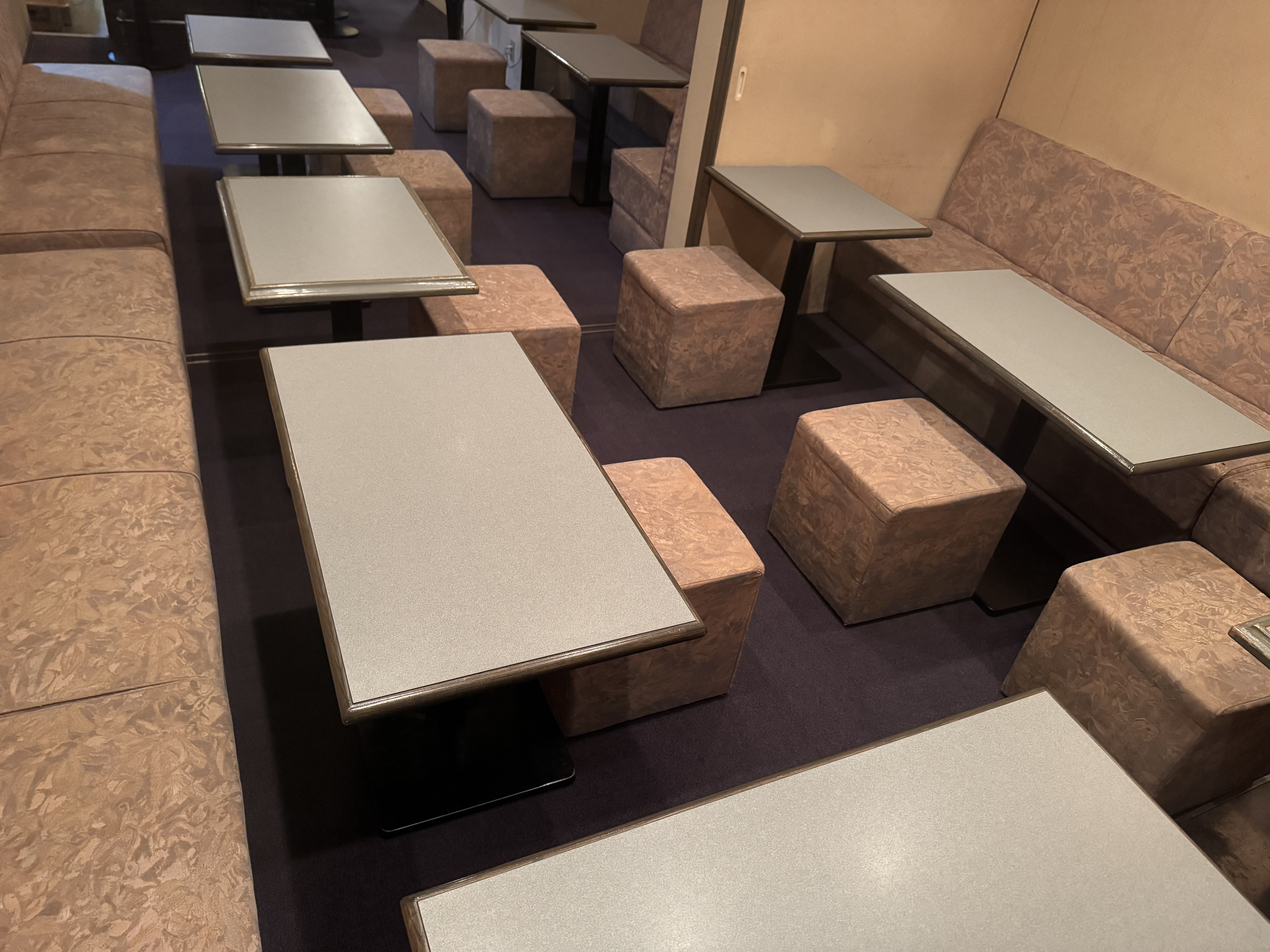  スナック 嵯峨野店内3