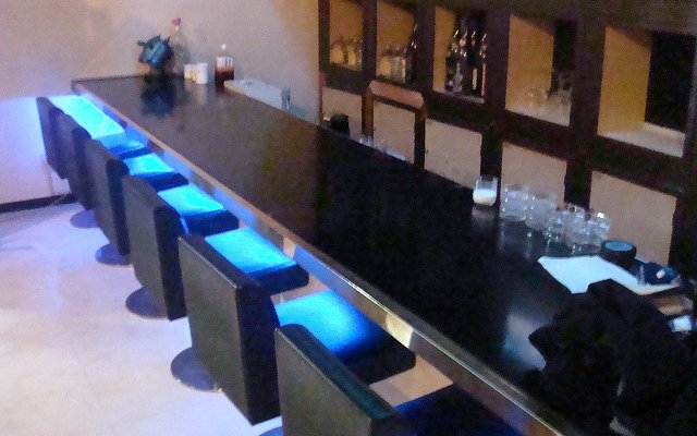 高松 メンズ(パブ･メンズバー) Seven-Two店内1