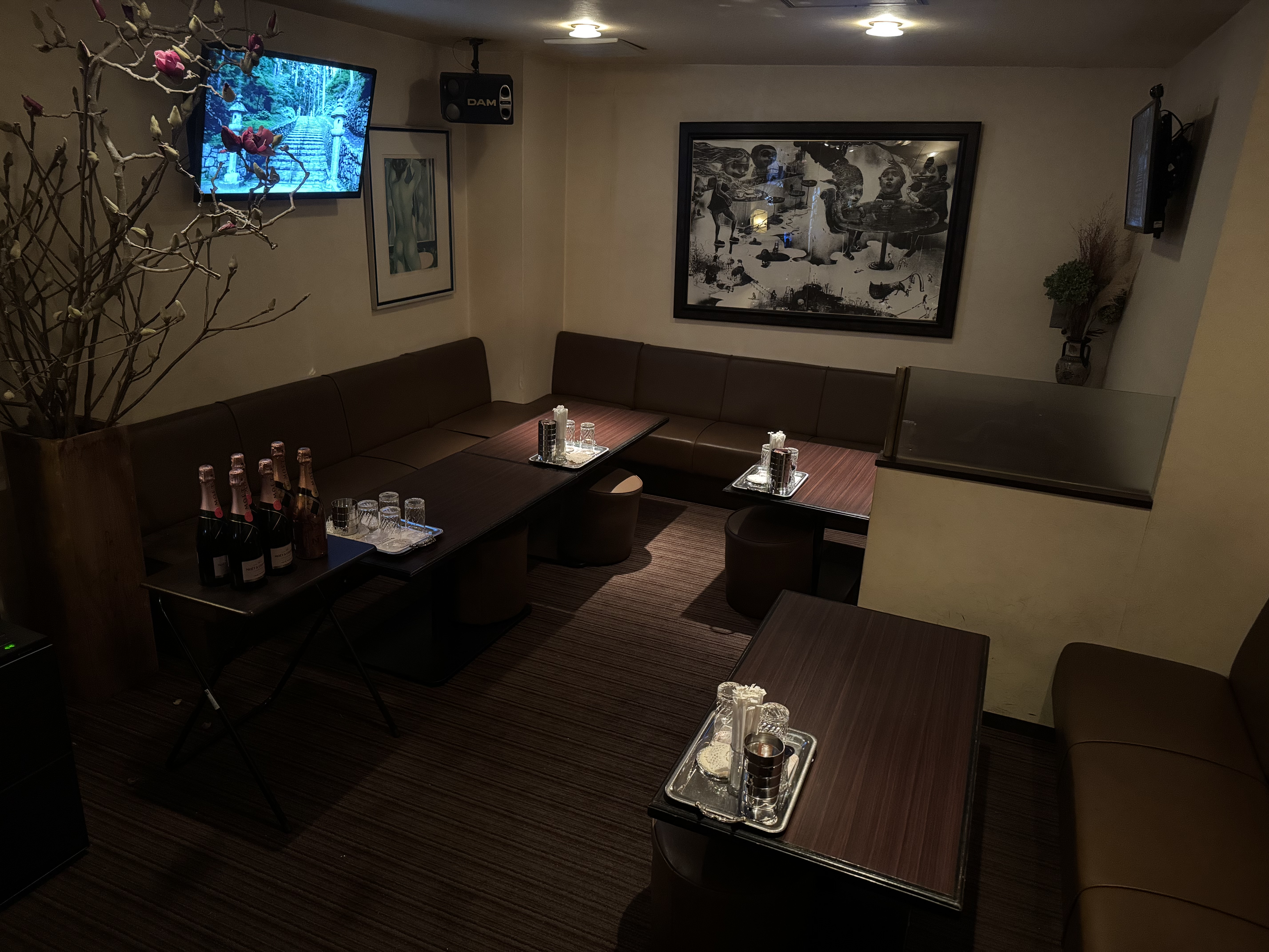  スナック Xanadu店内2